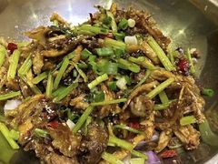 干锅手撕鸡-久久湖北菜