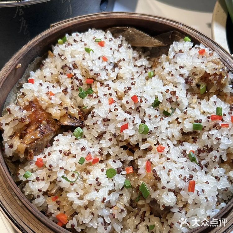 “云南风味，尽在小喜家每一口！”