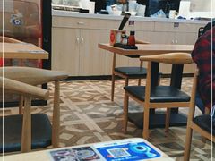大堂-顾一碗馄饨·烧麦(儿童医学中心店)