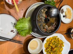 -老滇山寨•云南特色菜•地方菜•民族风情歌舞表演(金碧店)