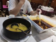 海鲜汤煲-国人川菜(李家村建东街店)