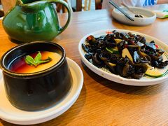 -云海肴·汽锅鸡·云南菜(天山百盛优客店)