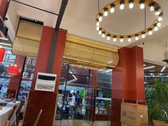 -刘姐啤酒鱼民族演艺餐厅(西街总店)