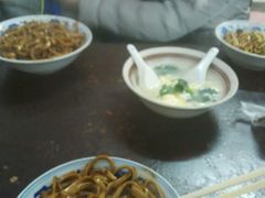 -珠宝街老左杂酱面馆
