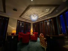 -龙虾酒吧扒房(宁波香格里拉店)