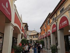 -佛罗伦萨小镇广佛名品奥特莱斯(疏港路店)