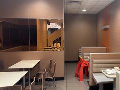 -麦当劳(得来速车道点餐 五里墩店)