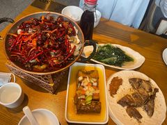 -隔壁老王·家常云南菜(花巷店)