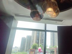 -爱碗亭·鲜炒湖南菜(壹城中心店)