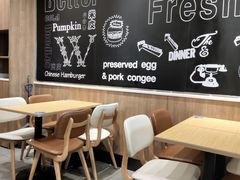 用餐区-魏家凉皮(外滩店)