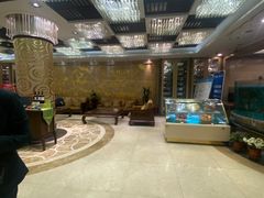 -顺峰海鲜酒楼(省府店)