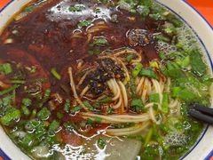 -陆元丰·兰州纯汤牛肉面(自强西路店)
