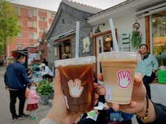 拿铁-BE YOLO必有乐&小红帽三明治