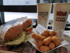 -The Habit Burger Grill 哈比特汉堡(世博店)