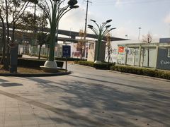 -红星美凯龙（金桥商场店）-地上停车场