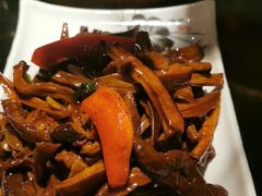-吴越荣记苏州菜·松鼠桂鱼100%活鱼现做(斜塘老街店)