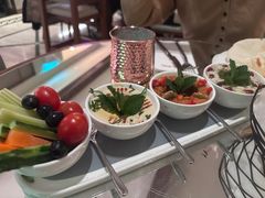 蘸酱拼盘-ELI FALAFEL Lebanese&Mediterranean黎巴嫩美食(富城路店)