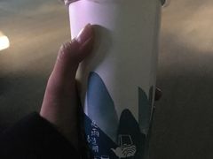 -虹桥火车站-停车场