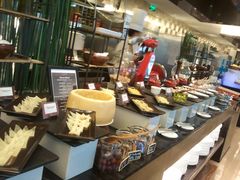 -圣丰索菲特·2 On 988 Café 自助餐厅
