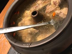 -云海肴·汽锅鸡·云南菜(天山百盛优客店)