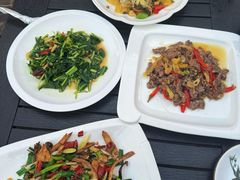 炒杂菌-炊烟餐厅