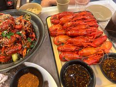 -肥肥虾庄·金牌油焖大虾(汉口城市广场店)