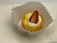 一口芝士挞（草莓）-巴黎贝甜(宜山路店)