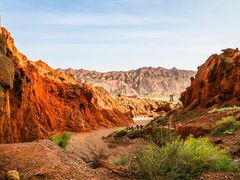 -天山神秘大峡谷