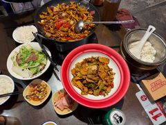 -富正毅三下锅·湘西韵味(天门山索道店)