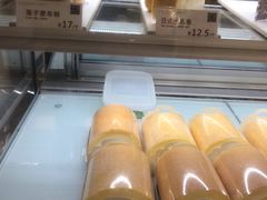 -顶东面包花园·生日蛋糕(世博店)