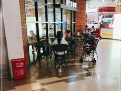 大堂-星巴克(上海虹桥新天地二店)