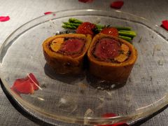 惠灵顿牛排-弦月窗LUNETTE BY AMANDA(复兴路店)