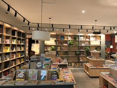 -魔方城市书房(中街益田店)