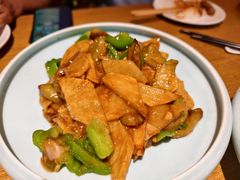 地三鲜-宏达老菜馆(东安街店)
