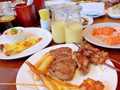 -松山湖凯悦酒店·Café自助餐厅·周末火舞秀表演