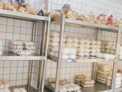 -白玉兰食品甜凤店(合生汇店)