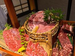 -山川小町·极番烧肉(新地假日广场店)