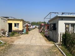 -大自然农场蔬菜草莓采摘园