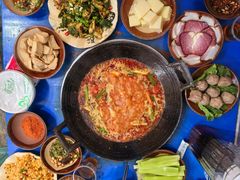 -黔老锅地摊火锅(盐务街店)