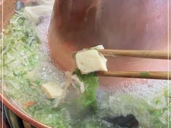 -果松木炭酸菜铜火锅·外婆参鸡汤