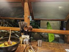 -银米·云南传统过桥米线(双廊黑金冠店)