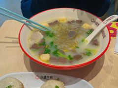-小杨生煎(金山百联购物中心3楼店)