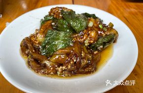 Stir-Fried Eggplant and Green Pepper with Tiger Skin Texture