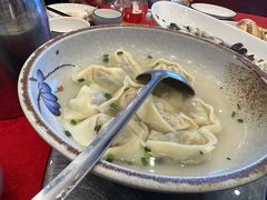 -侬佳蒸菜馆(听潮店)