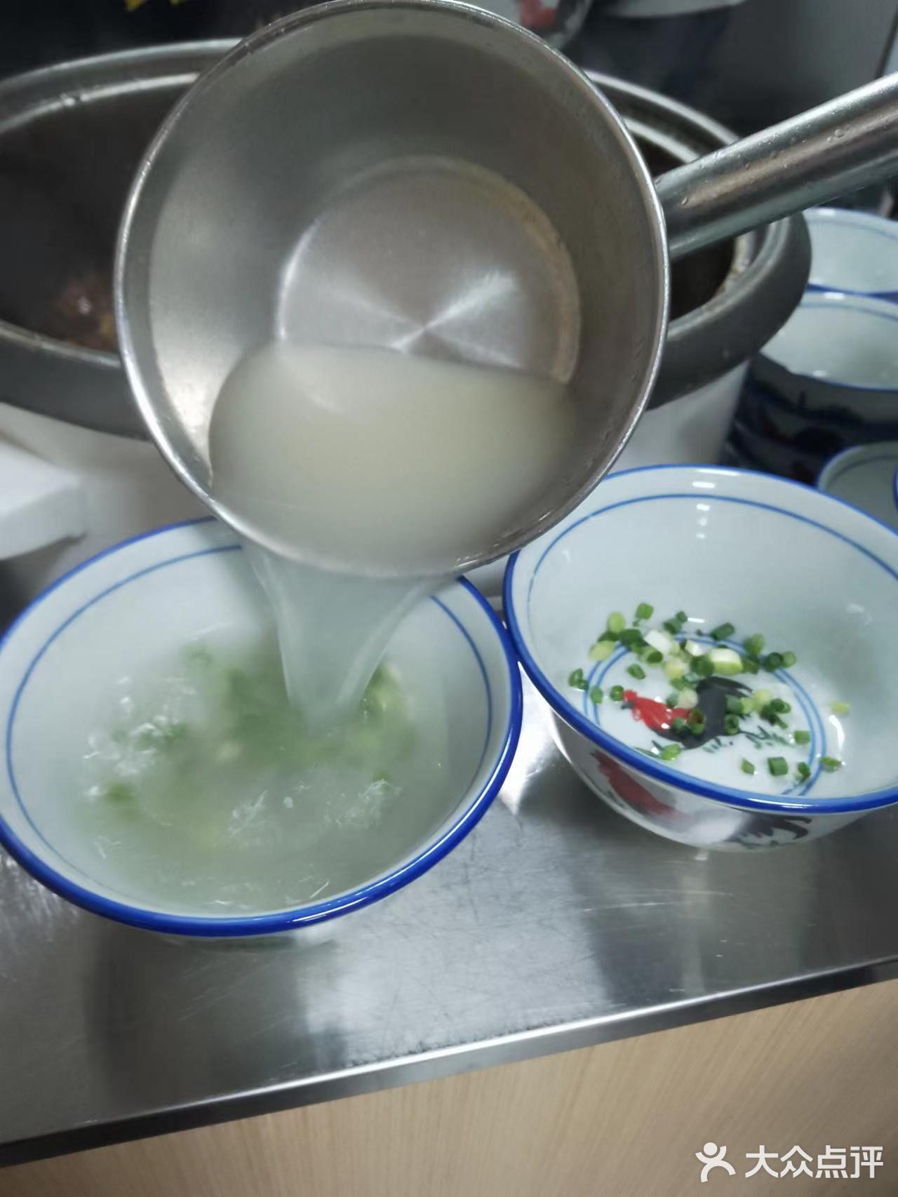 不卖隔夜饭,不卖冷冻肉 免费加牛骨汤,免费加米饭