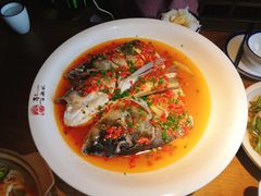 老坛剁椒蒸有机鱼头-举炊·寻湘记·新鲜现炒(临平西子国际店)