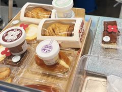 王炸·瑞士卷2.0-红花点心局(护国寺店)
