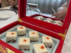 -品海楼·大连海胆锅贴馆(东港店)