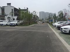 -融创茂-停车场