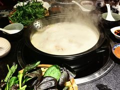 胡椒猪肚鸡煲-大匠工房古船木艺术餐厅·猪肚鸡专门店(长白仙岛店)